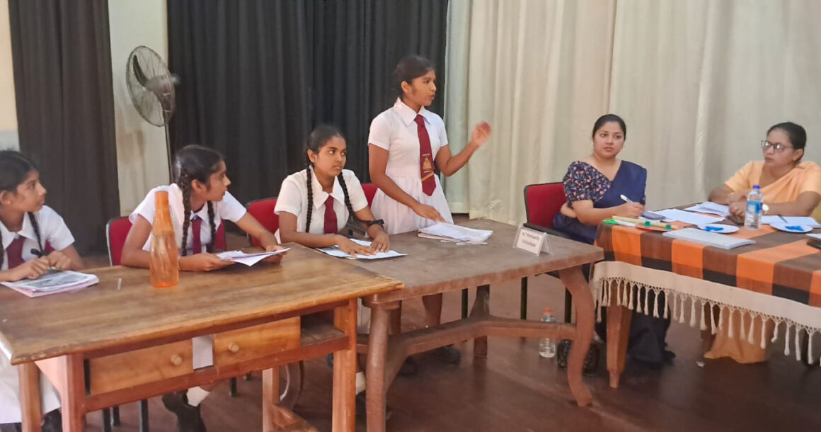 First Round of Interschool Debate Competition Successfully Concludes
